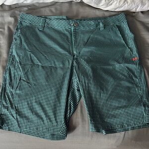 Under Armour Men’s golf shorts